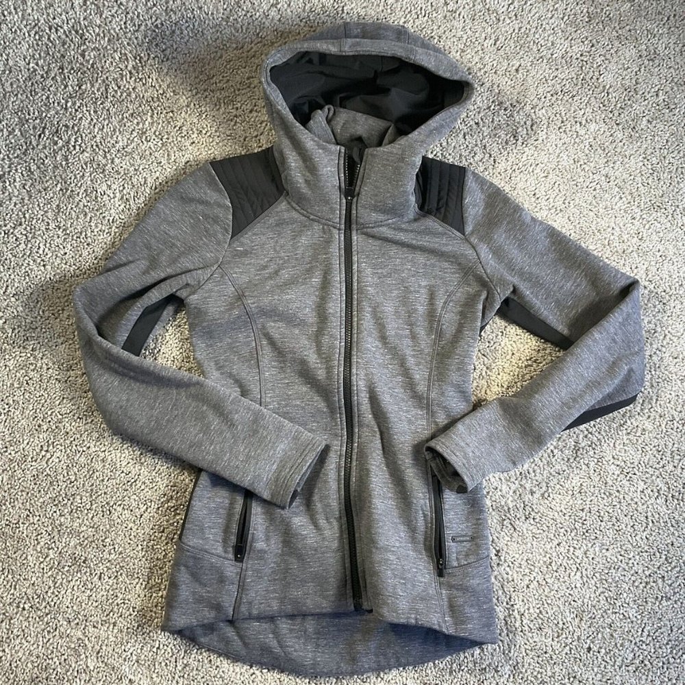 Athleta Women’s Sweatshirt Hoodie Size Medium Gray Full Zip Thumb Hole Athletic